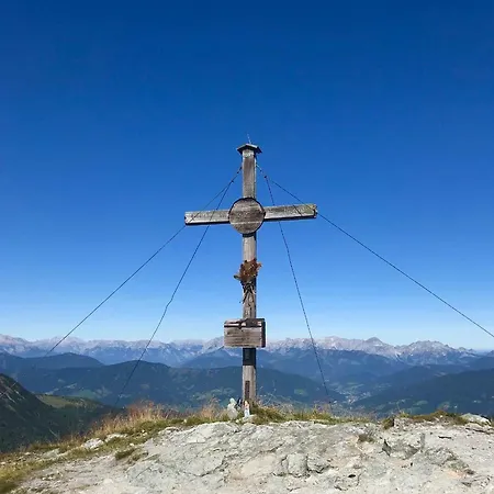 Privatunterkunft Appartementhaus Sky *