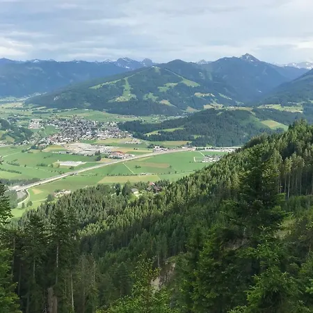 Privatunterkunft Appartementhaus Sky
