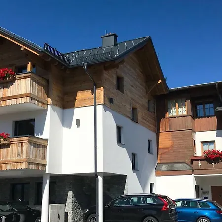 Privatunterkunft Appartementhaus Sky