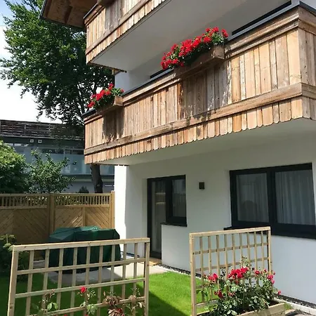 Privatunterkunft Appartementhaus Sky